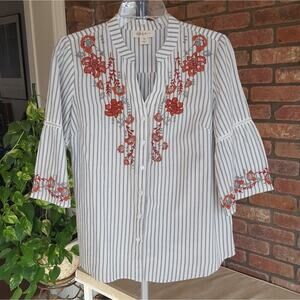 Belle Sleeve Womens Top with Applique Petite S